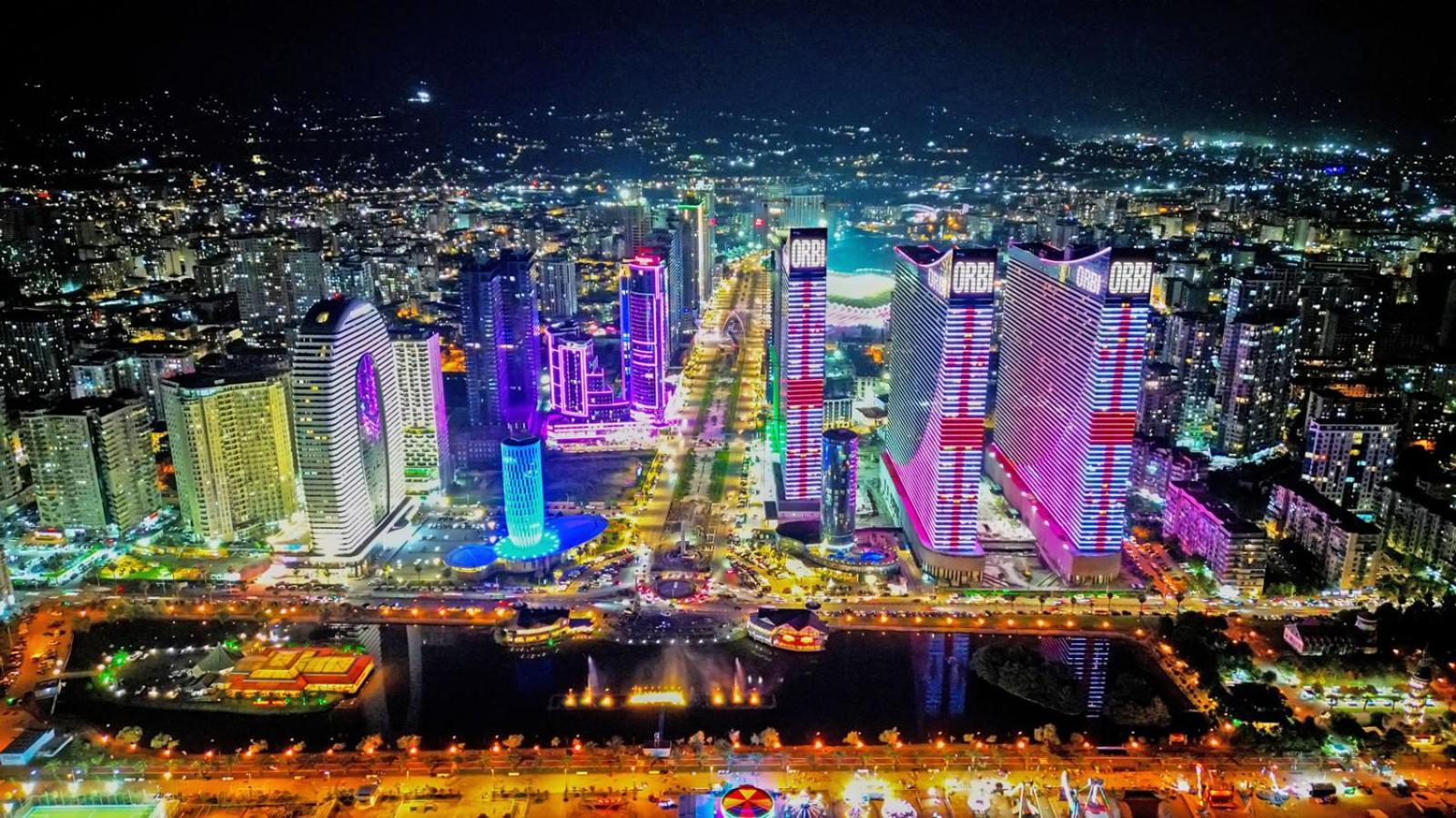 Panorama Seaview Batumi Lux Orbi City Kültér fotó