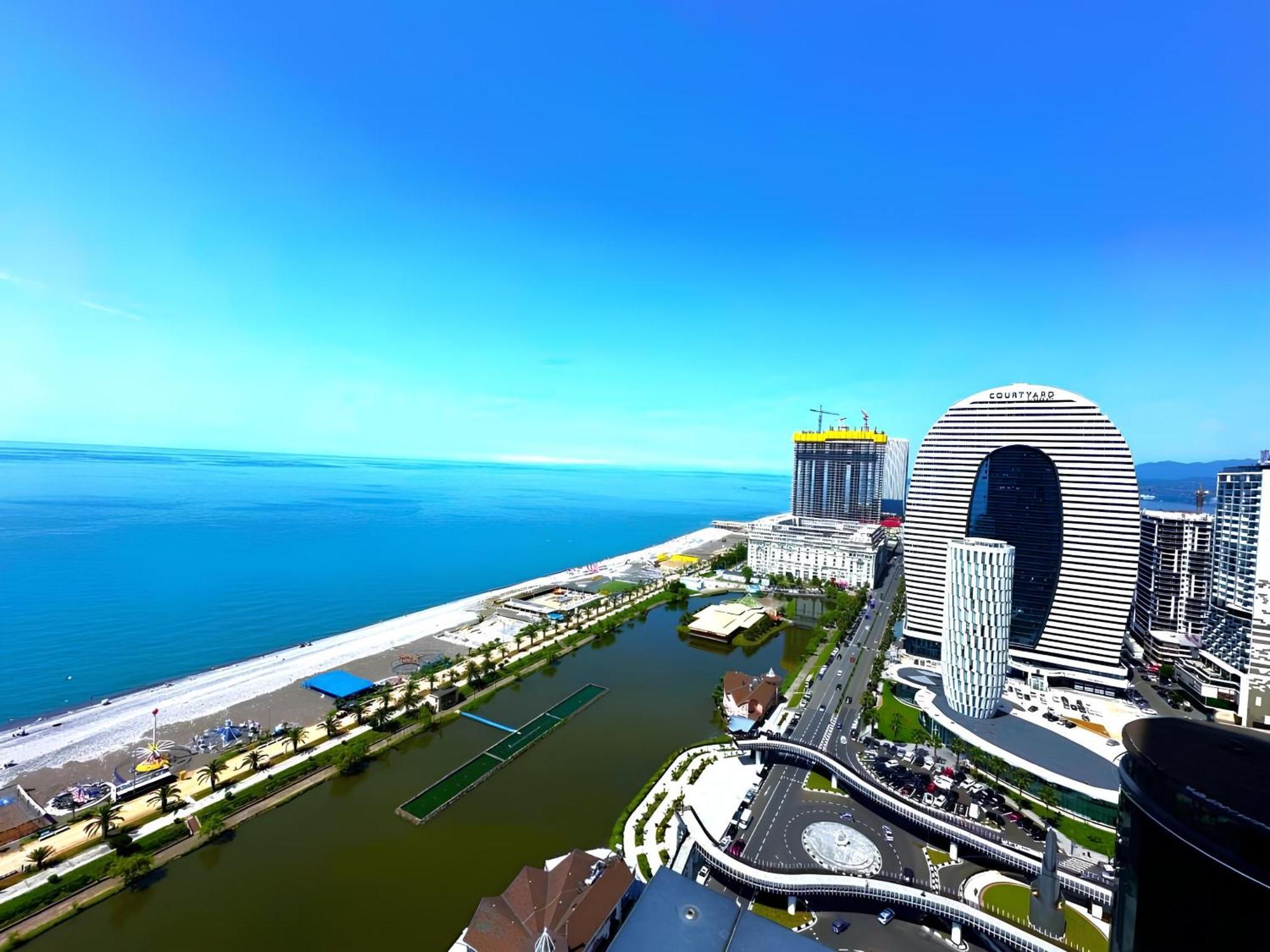 Panorama Seaview Batumi Lux Orbi City Kültér fotó
